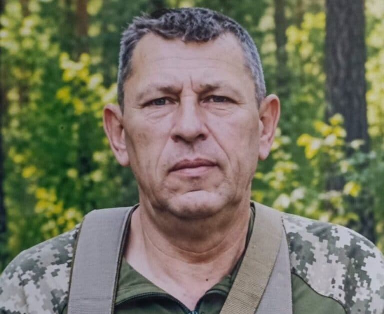 Жителів Звенигородки просять утворити живий коридор для прощання з військовим
